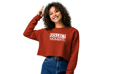 Collect Moments Crop Sweatshirt