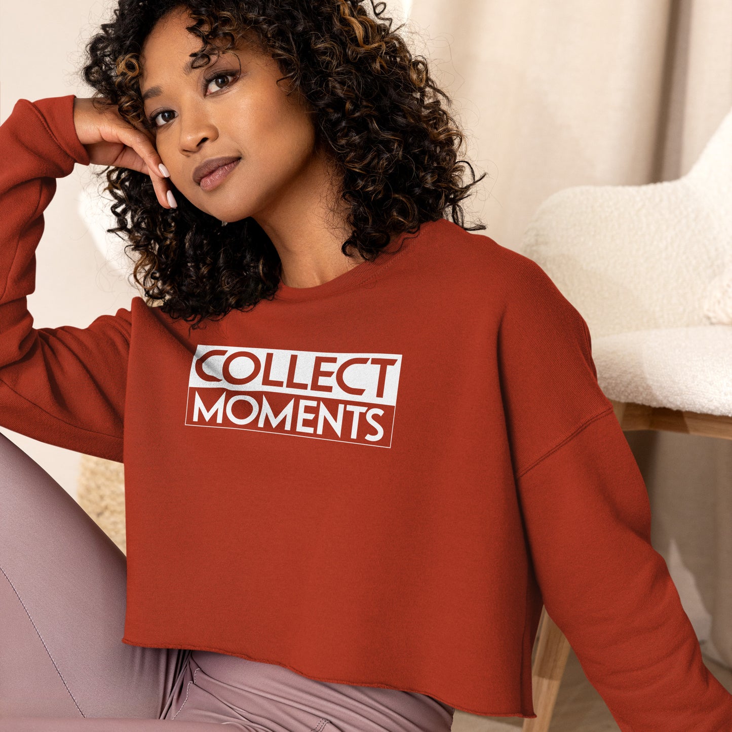 Collect Moments Crop Sweatshirt